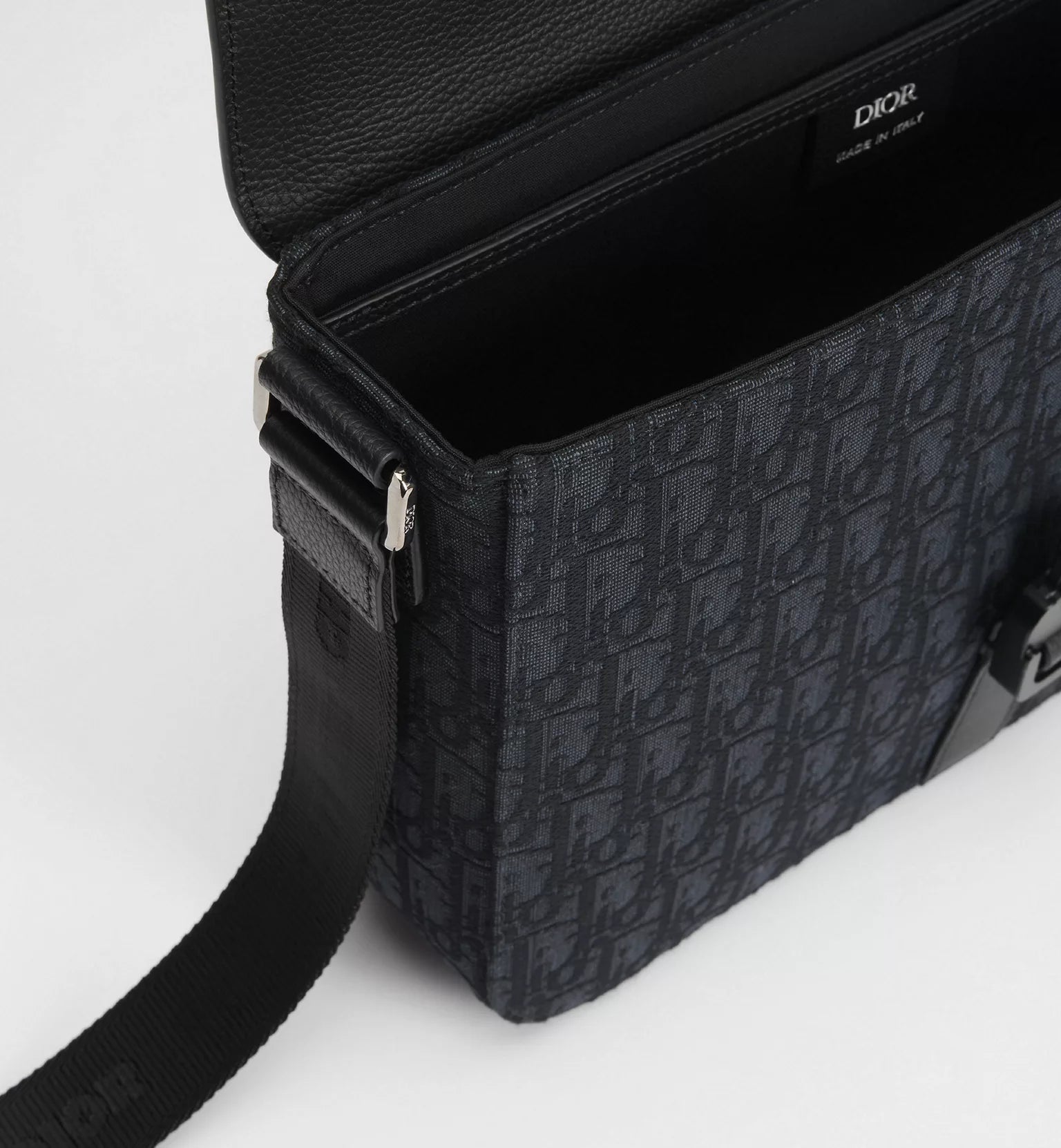 Medium Saddle Messenger Bag with Flap