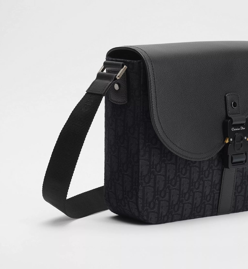 Medium Saddle Messenger Bag with Flap