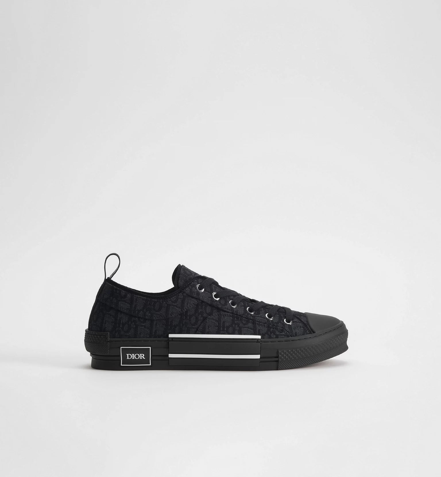 B23 League Low-Top Sneaker