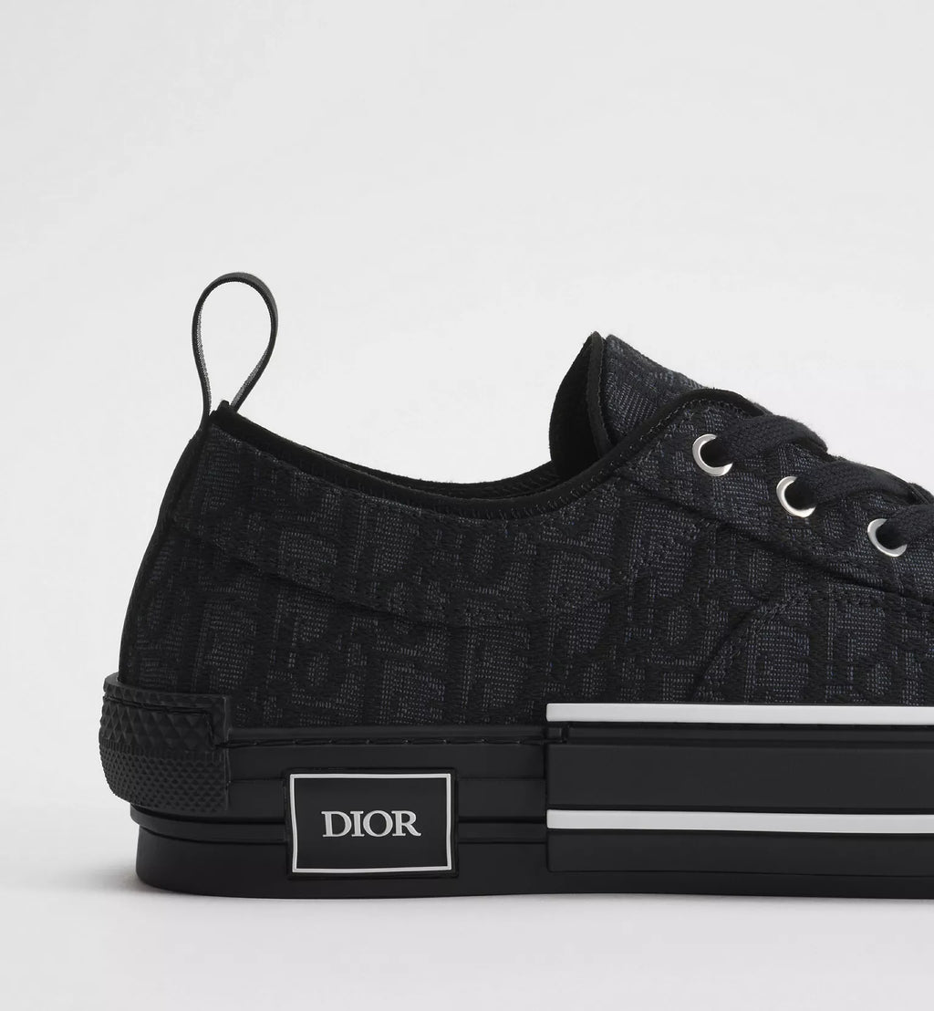 B23 League Low-Top Sneaker