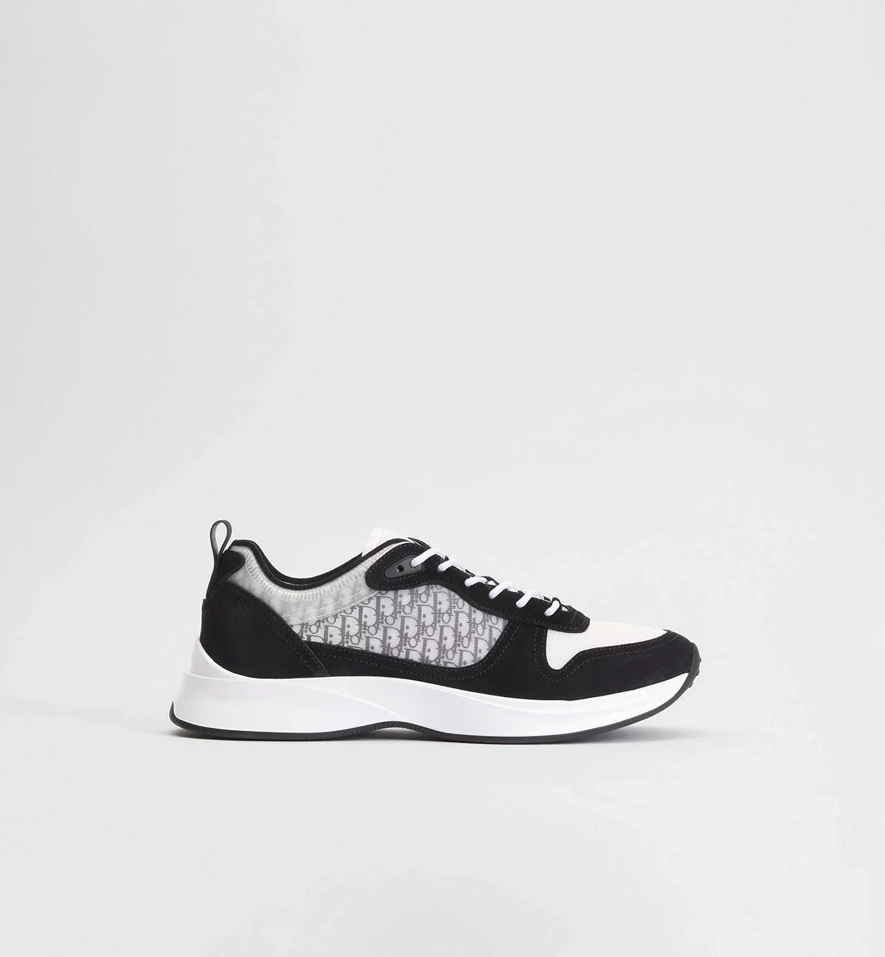 B25 Runner Sneaker