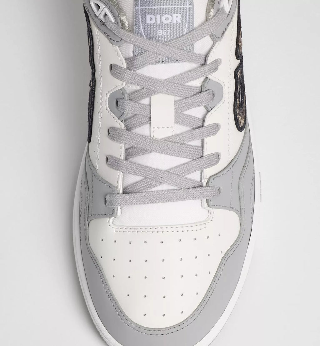 B57 Dribble Low-Top Sneaker
