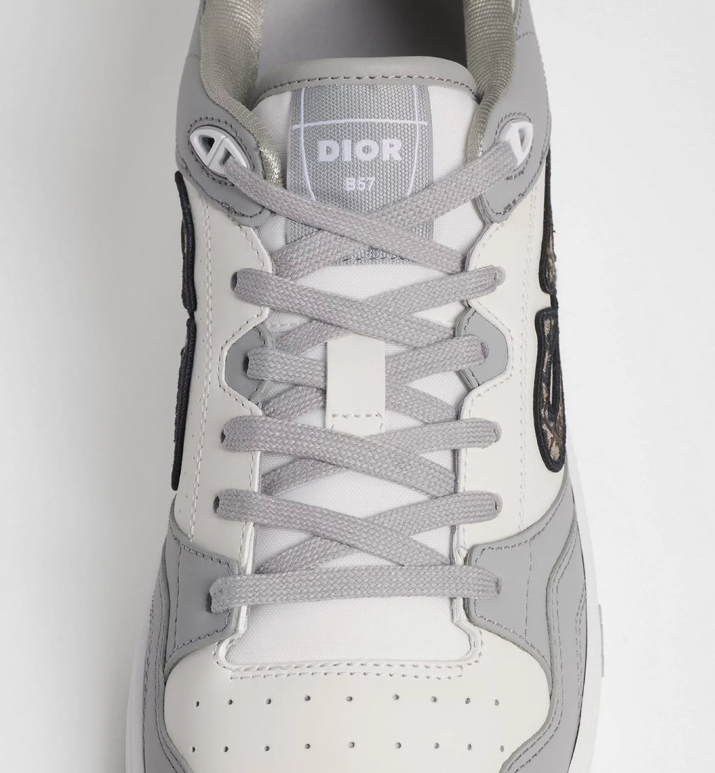B57 Dribble Low-Top Sneaker