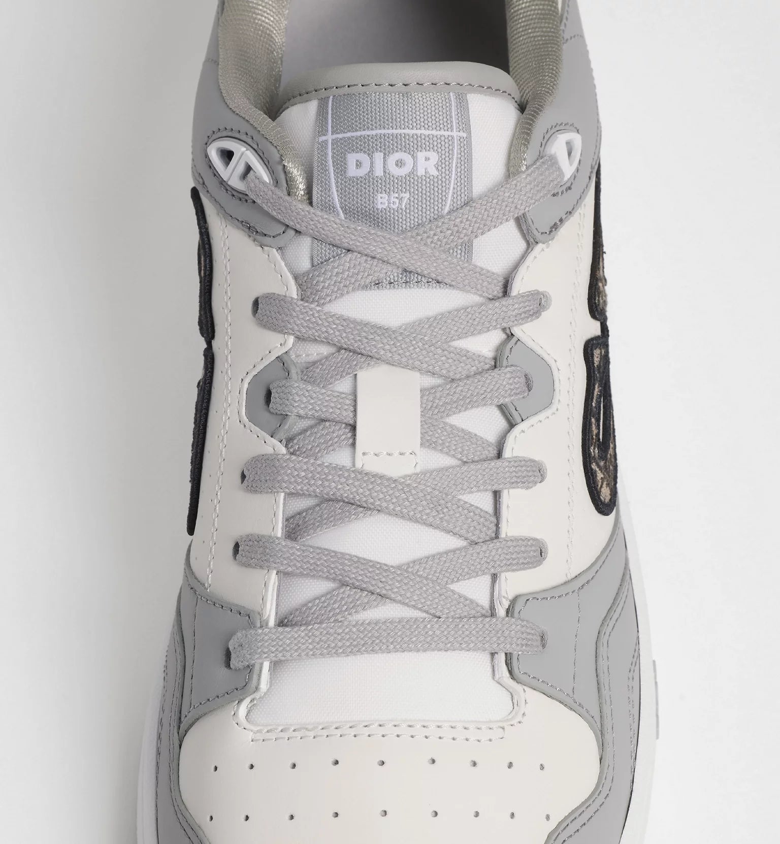 B57 Dribble Low-Top Sneaker