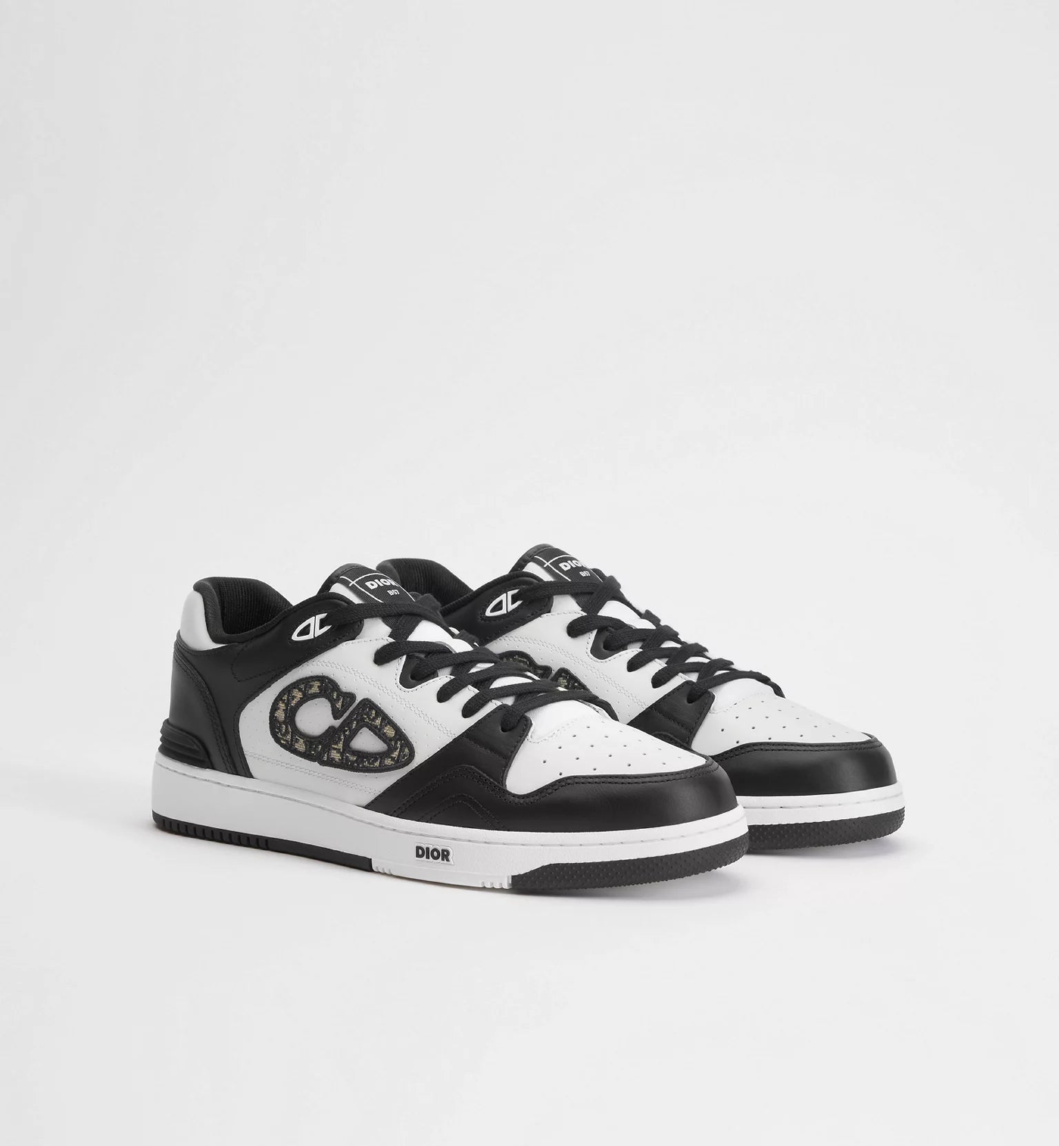 B57 Dribble Low-Top Sneaker