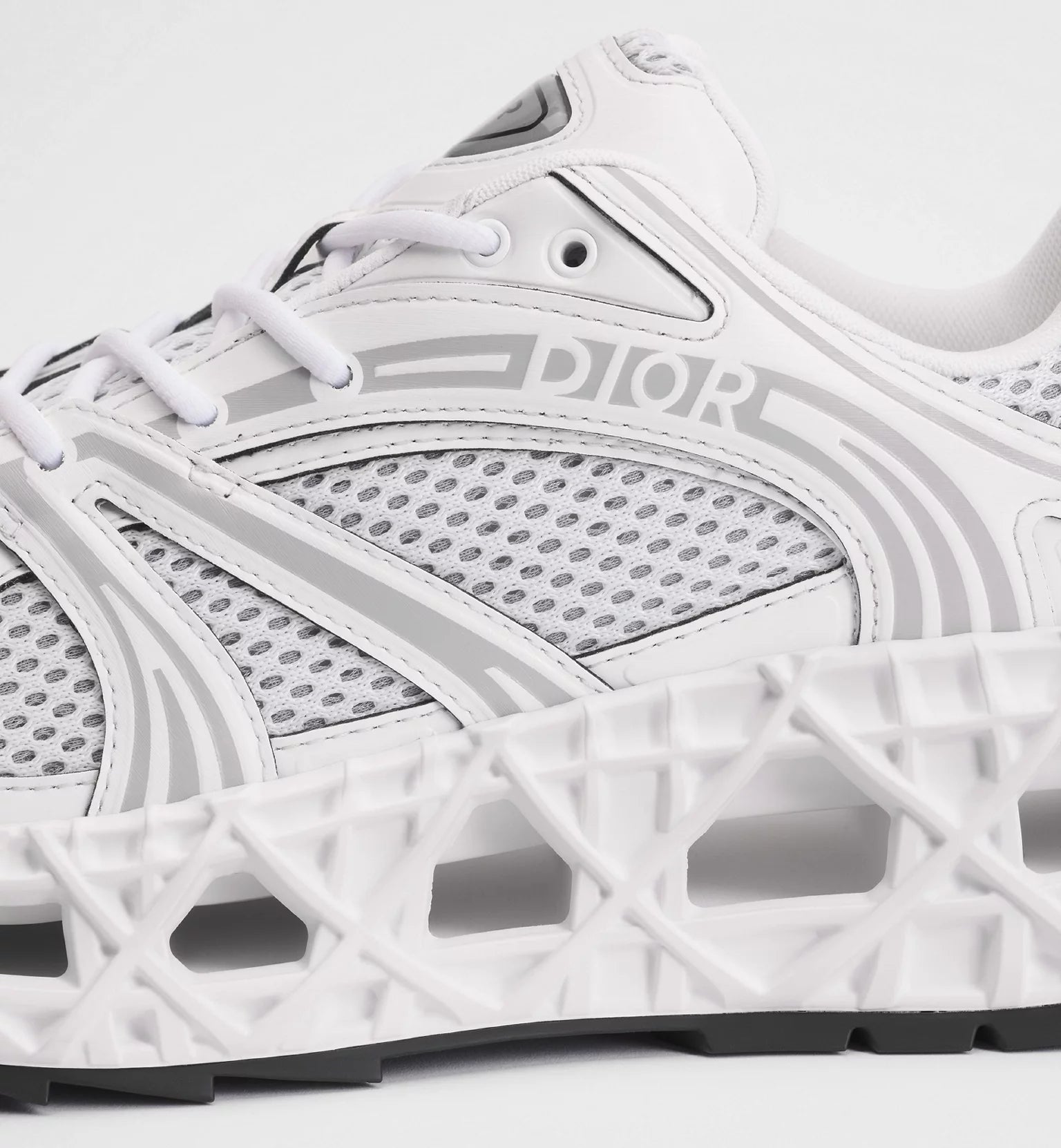 B35 NXXT Sneaker