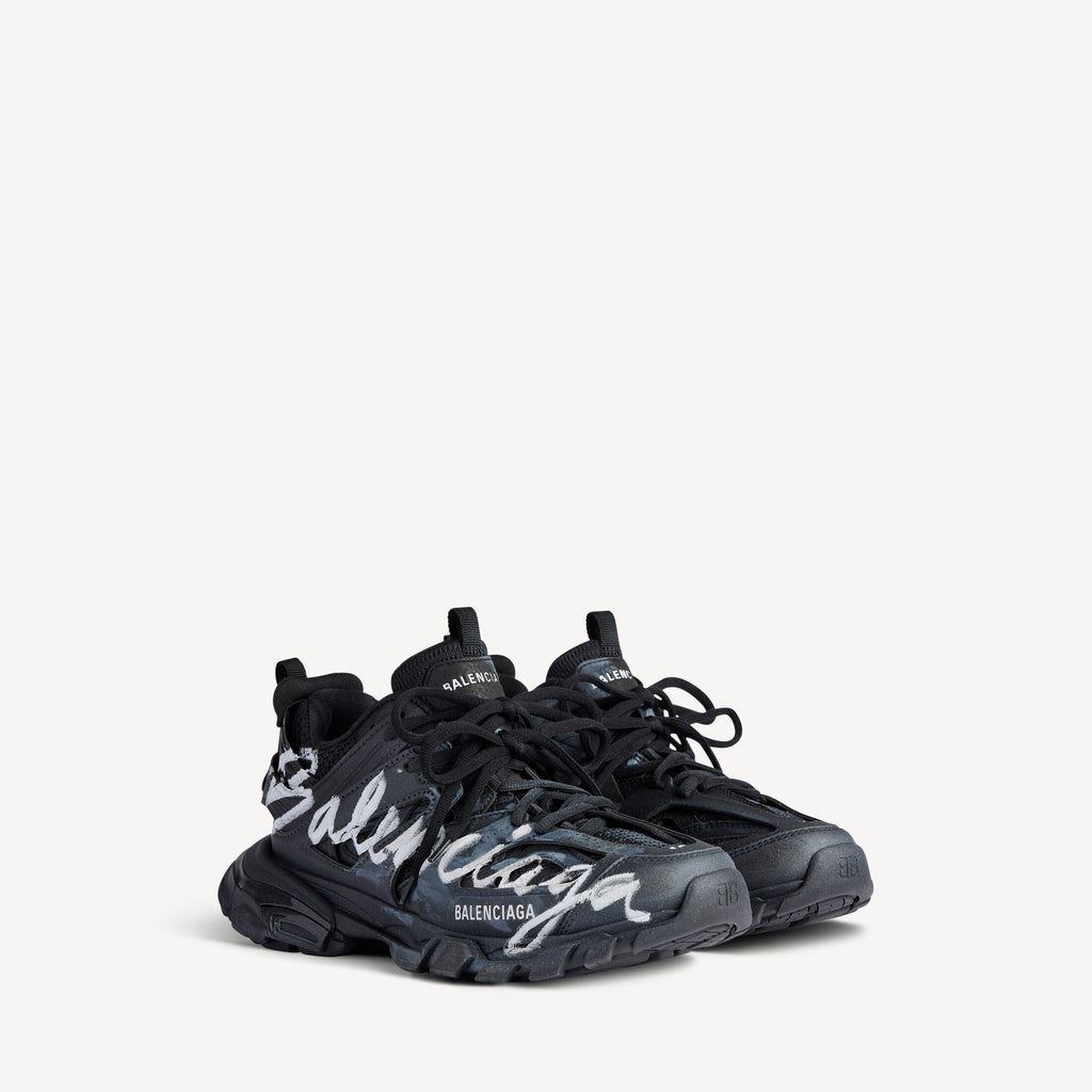 Men's Track Signature Sneaker in Black/white