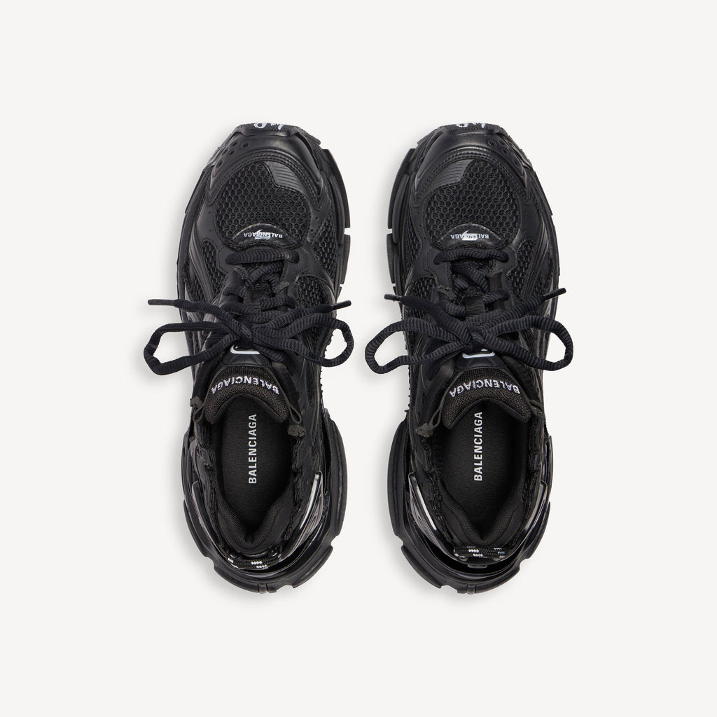 Men's Runner Trainers in Black