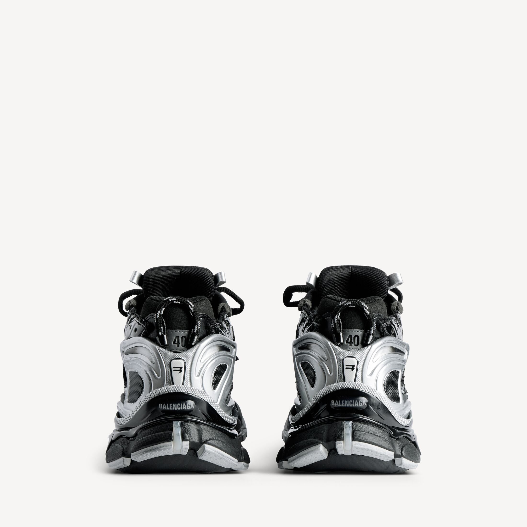 Men's Runner Trainers in Black/silver