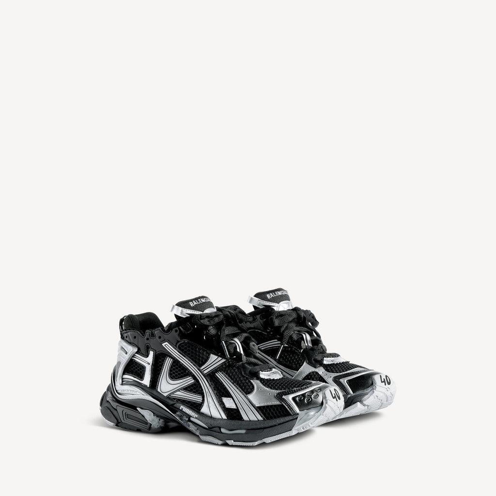 Men's Runner Trainers in Black/silver