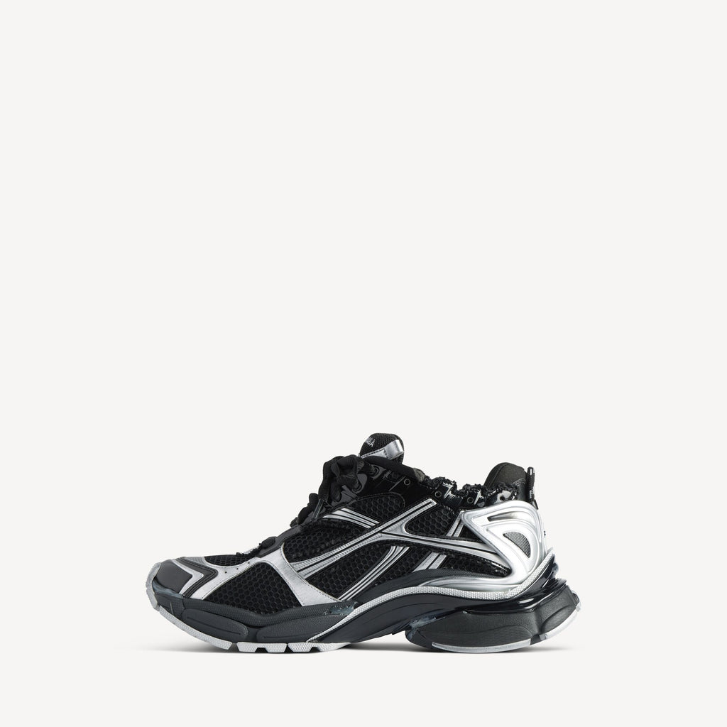 Men's Runner Trainers in Black/silver