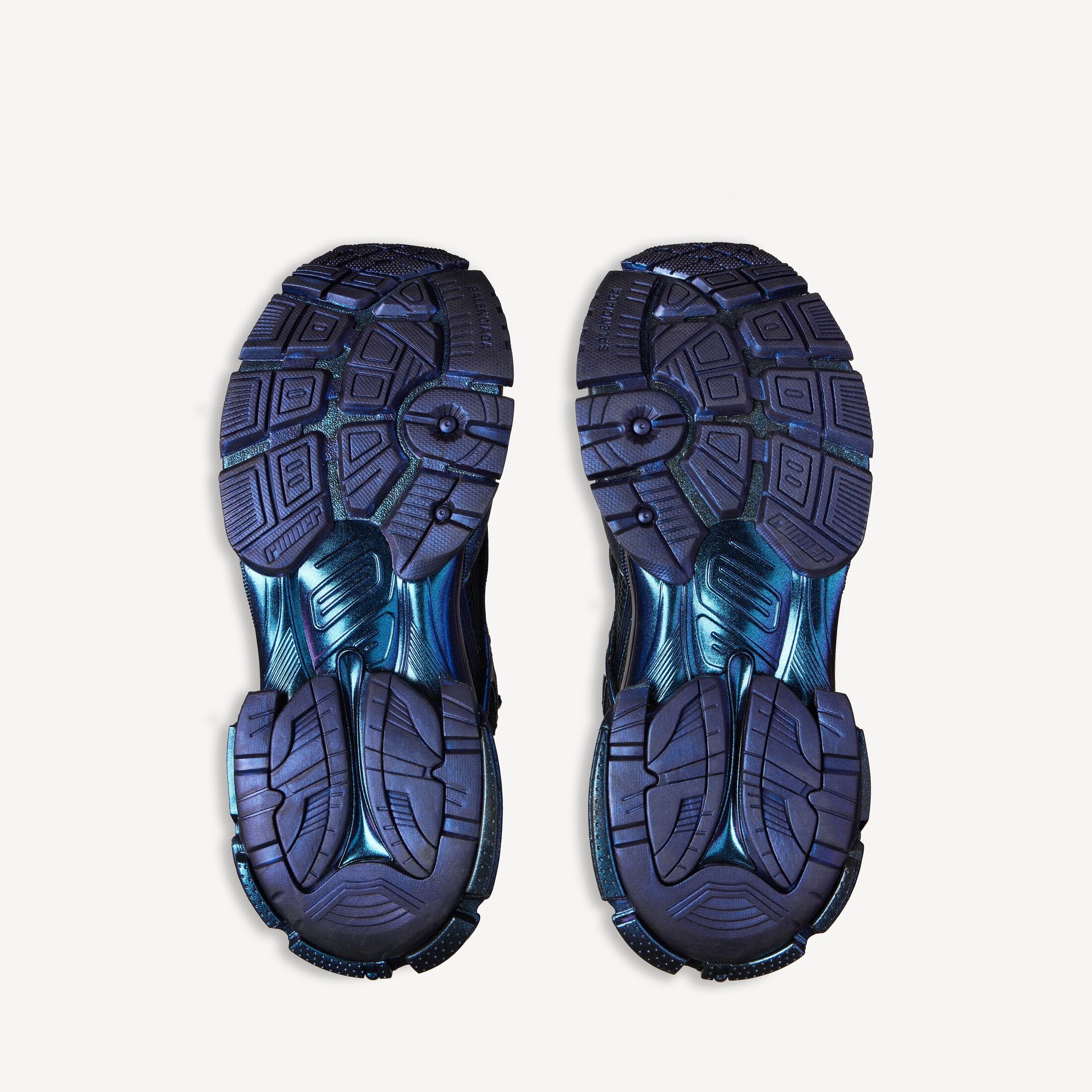 Men's Runner Iridescent Trainers in Blue