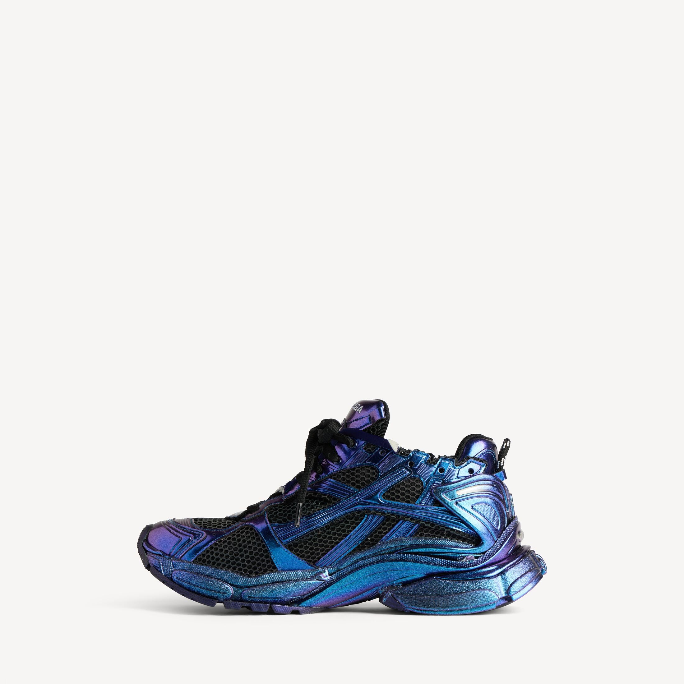 Men's Runner Iridescent Trainers in Blue