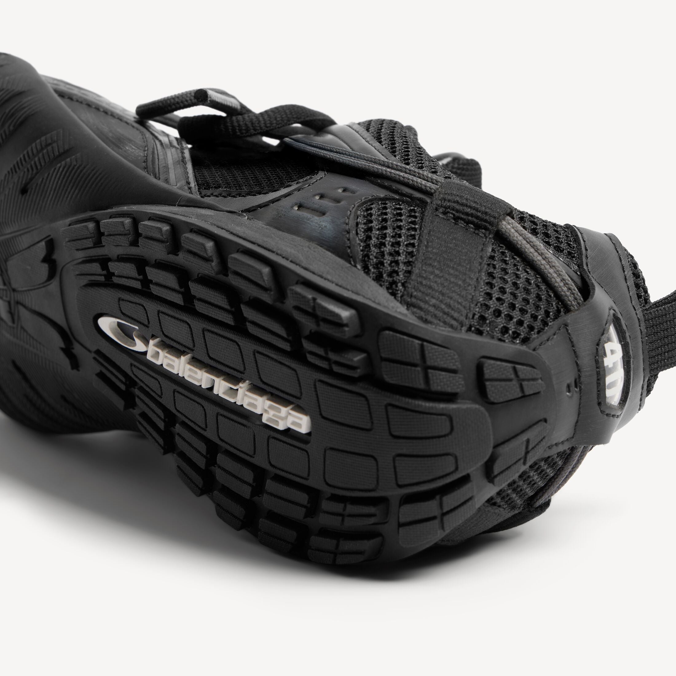 Men's Radar Trainers in Black/grey