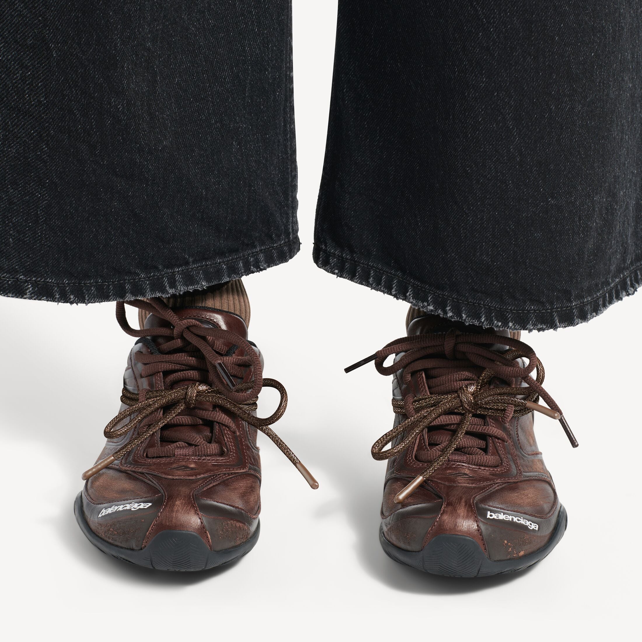 Men's Radar Leather Trainers in Brown/black