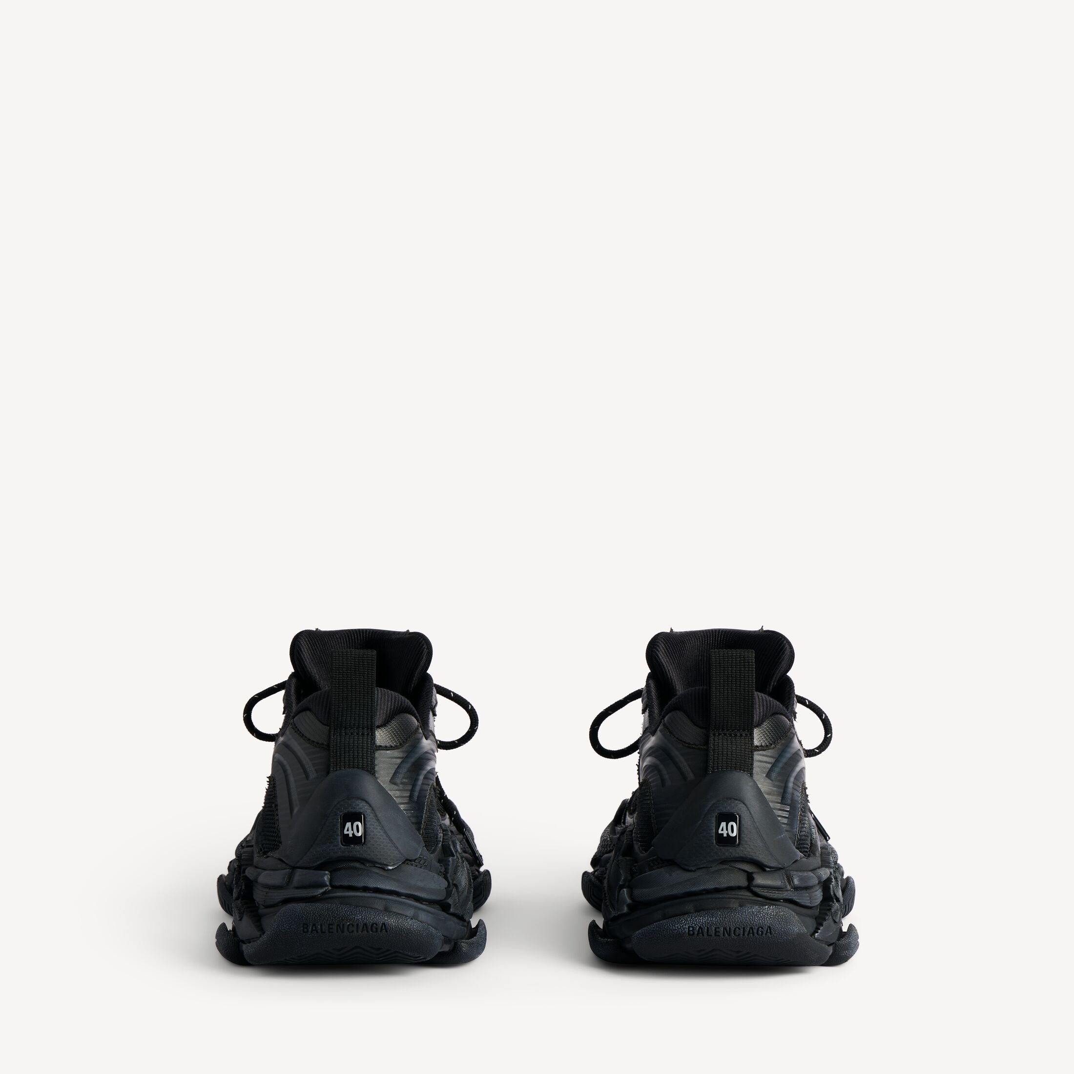 Men's Triple S.2 Trainers in Black/dark Grey