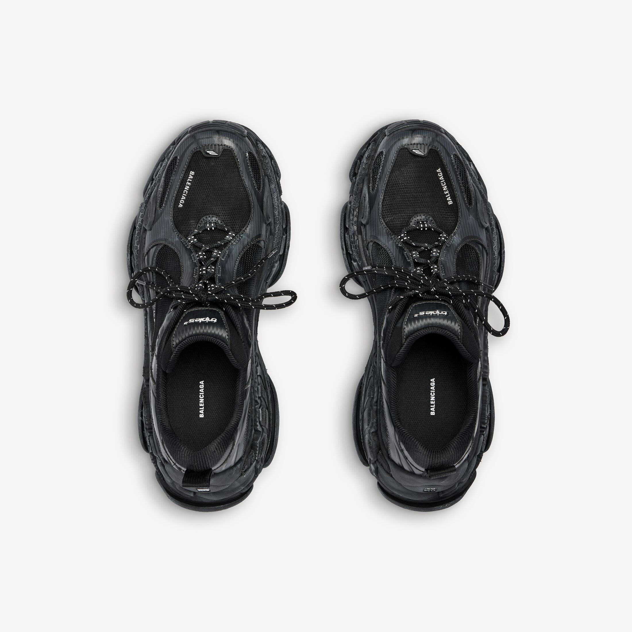 Men's Triple S.2 Trainers in Black/dark Grey
