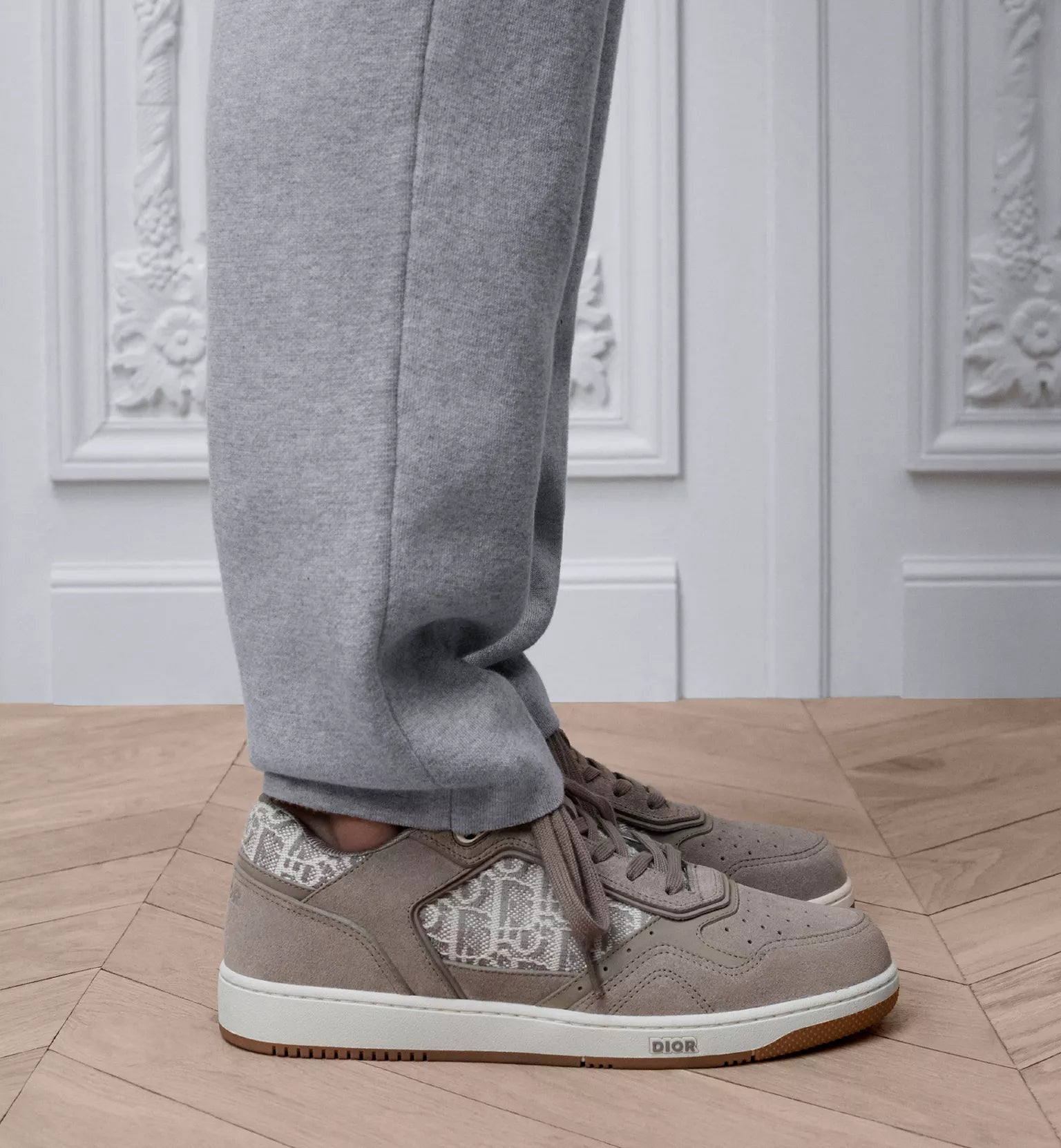 B27 Uptown Low-Top Sneaker