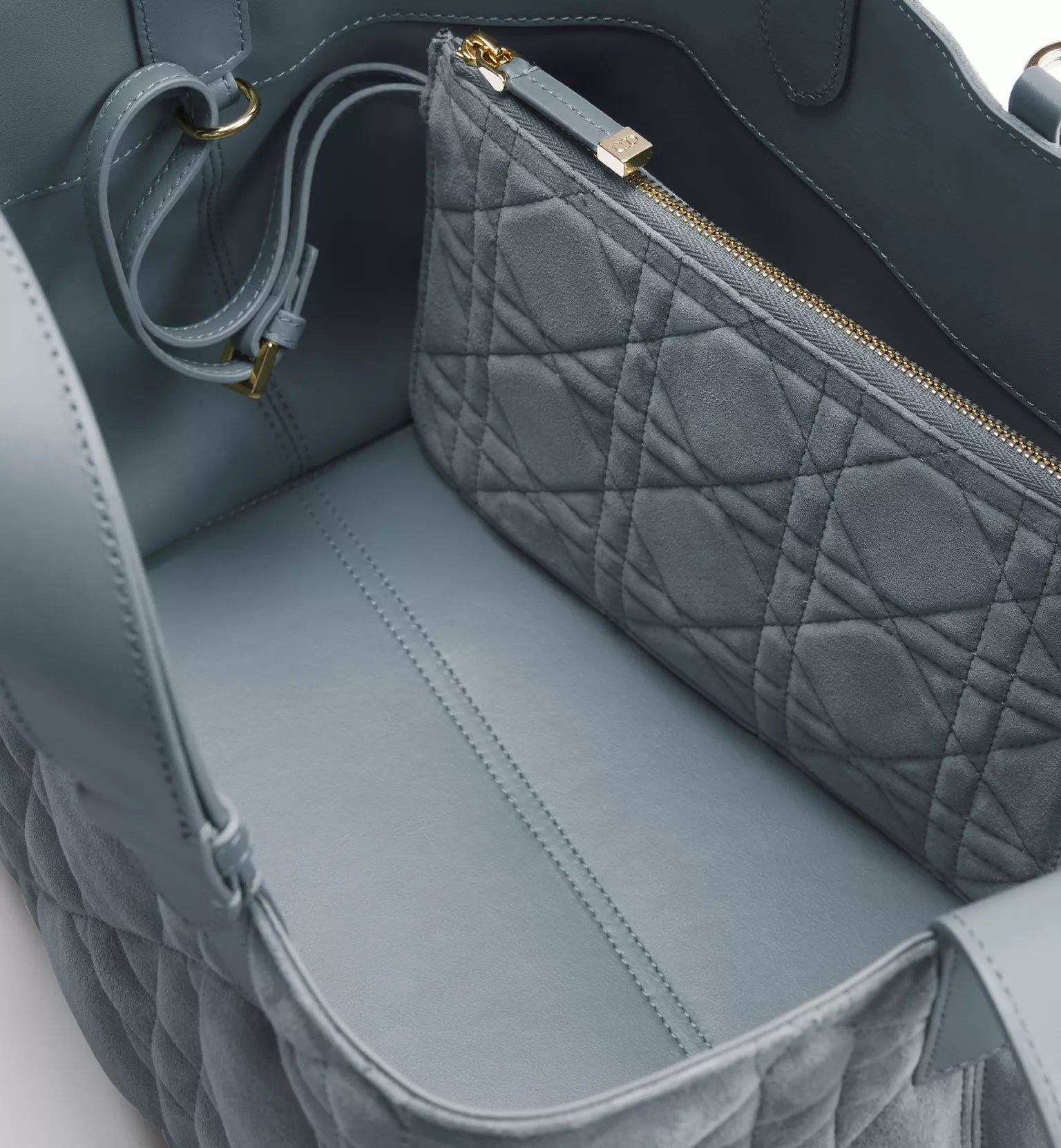 Medium Dior Toujours Bag