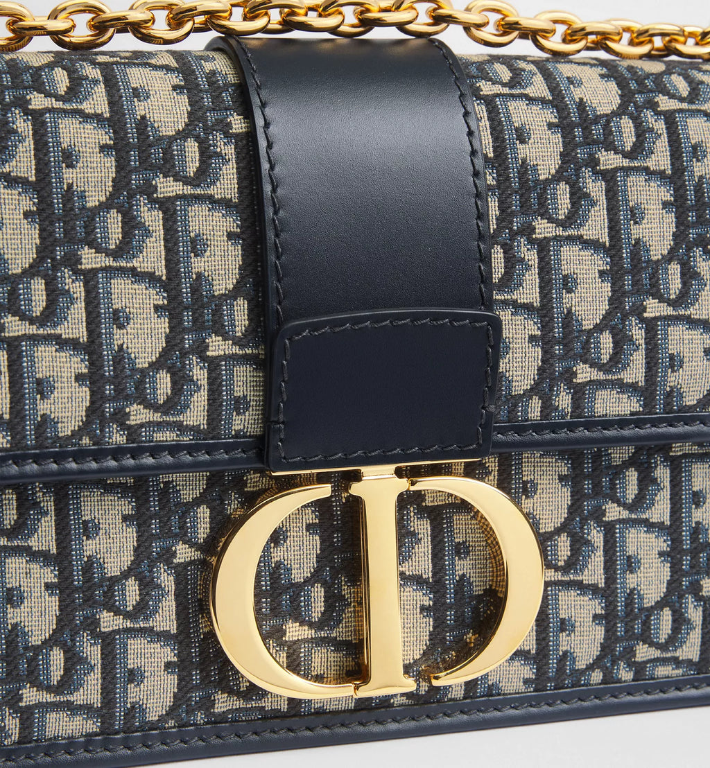 30 Montaigne Chain Bag