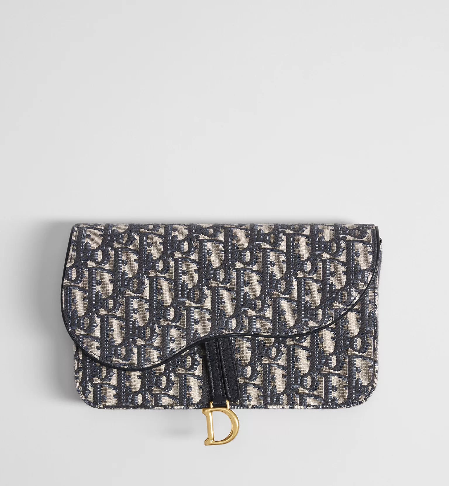 Medium Saddle Pouch with Chain