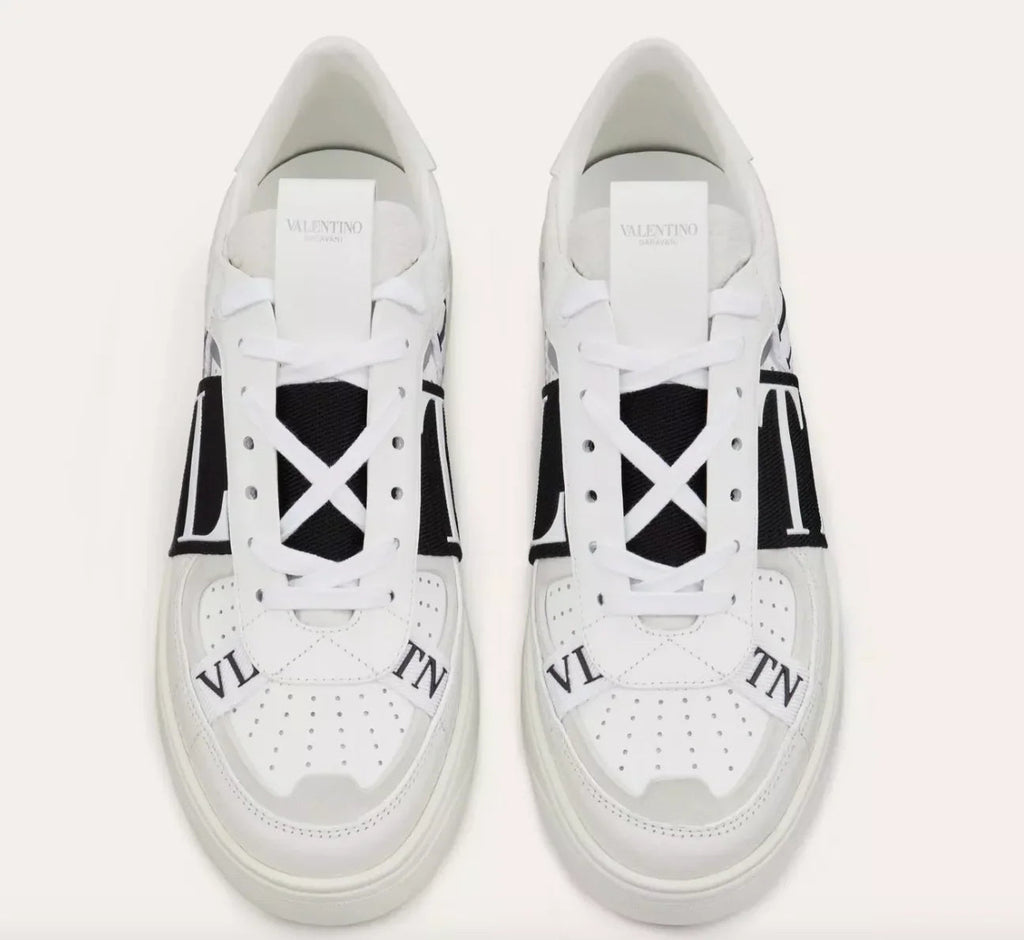 WHITE/ BLACK