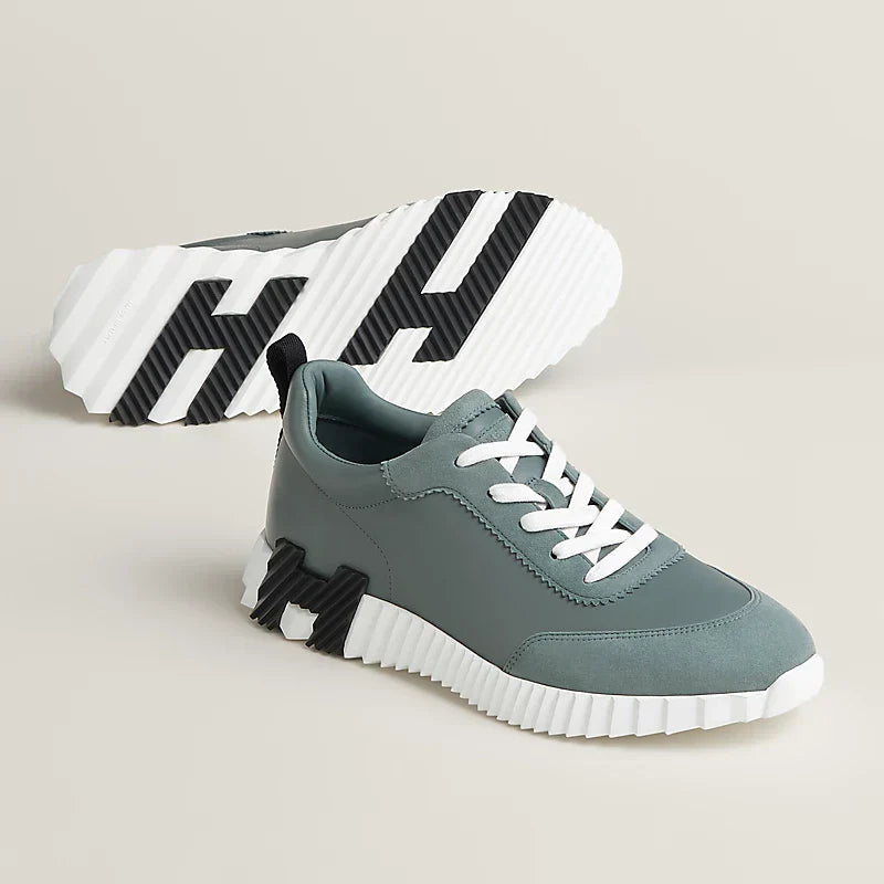 Bouncing sneaker