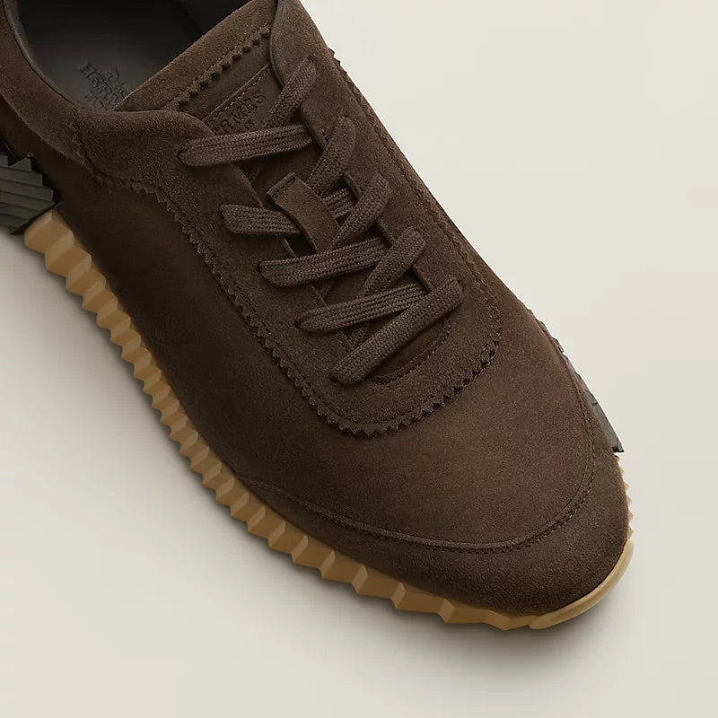 Bouncing sneaker