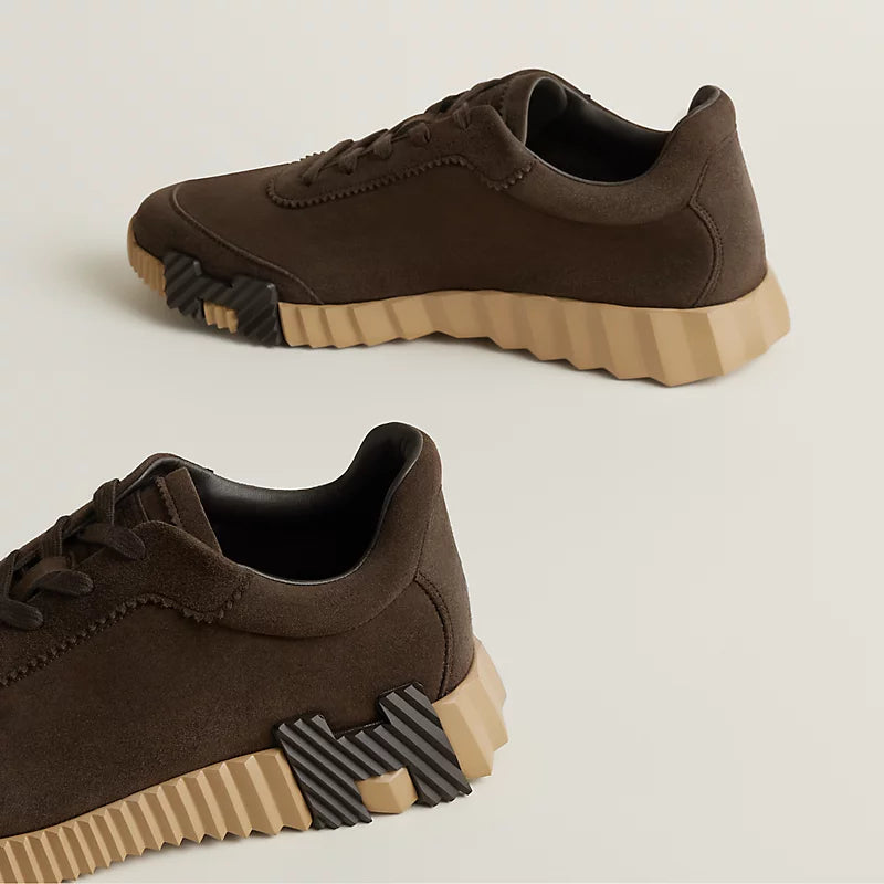 Bouncing sneaker