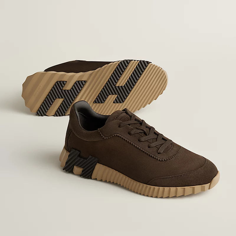 Bouncing sneaker