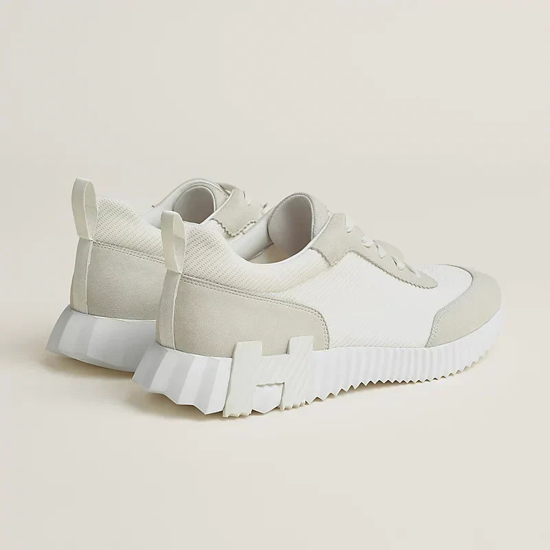 Bouncing sneaker