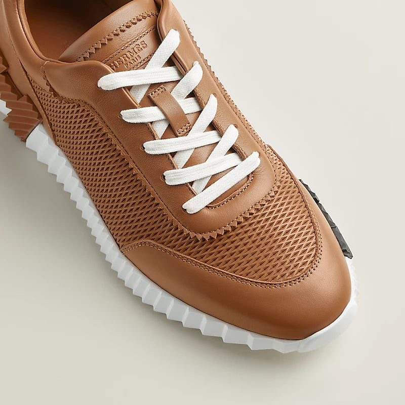 Bouncing sneaker