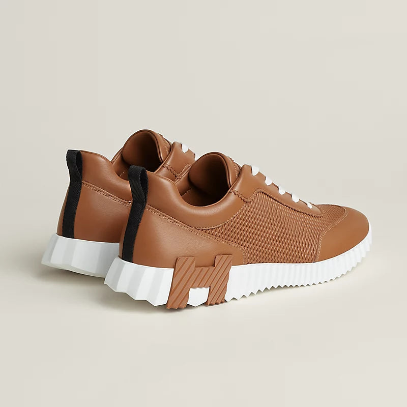 Bouncing sneaker