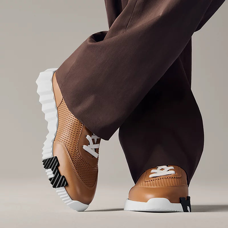 Bouncing sneaker