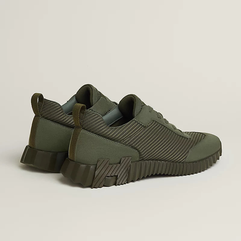 Bouncing sneaker