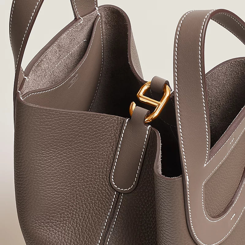 Hermès In-the-Loop 23 bag