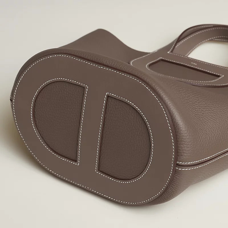 Hermès In-the-Loop 23 bag
