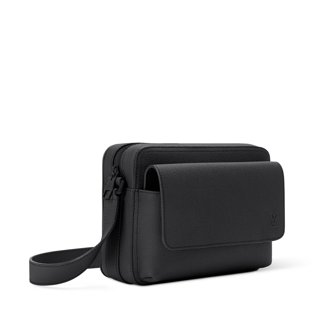 Boarding Messenger Bag