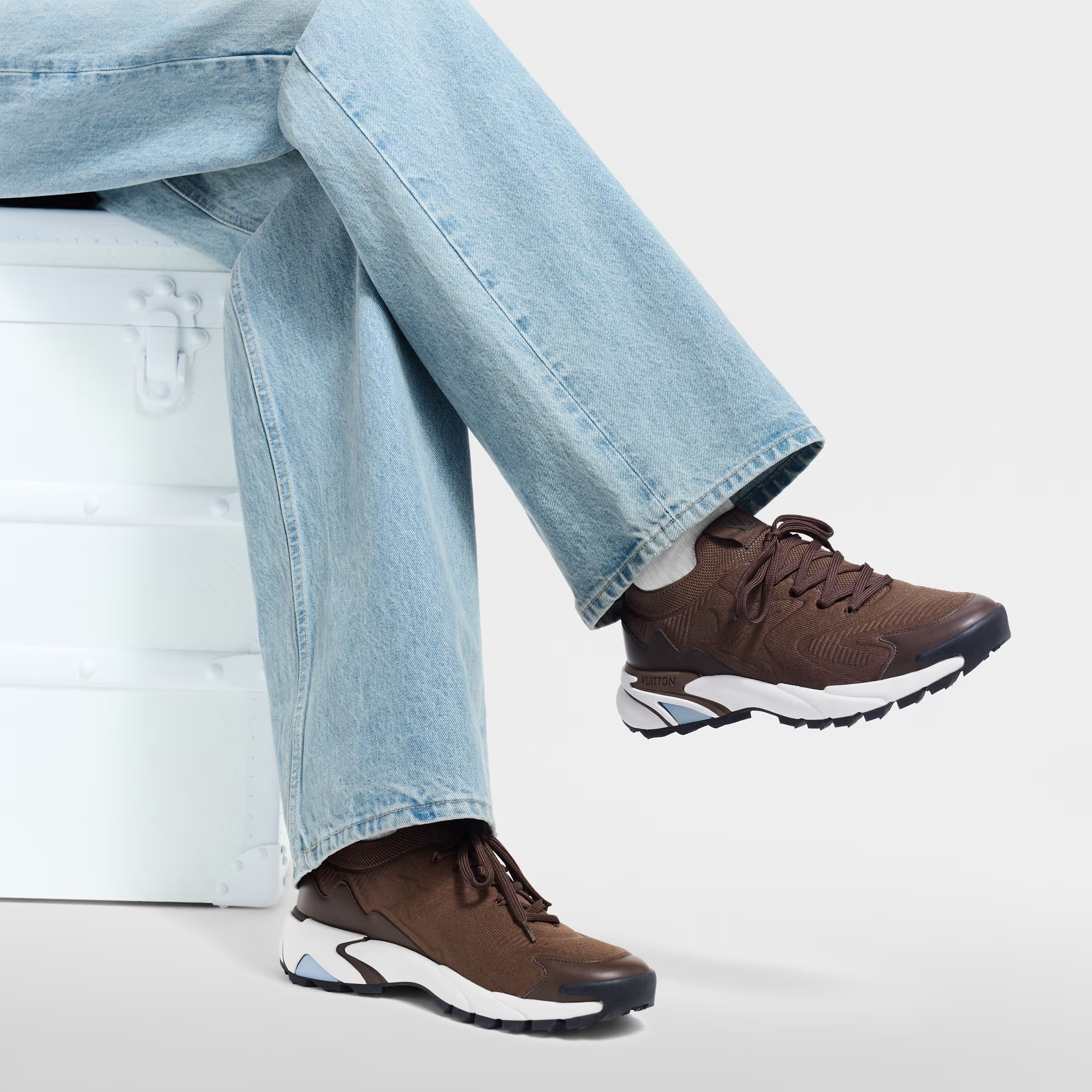 LV Runner Tatic Trainers