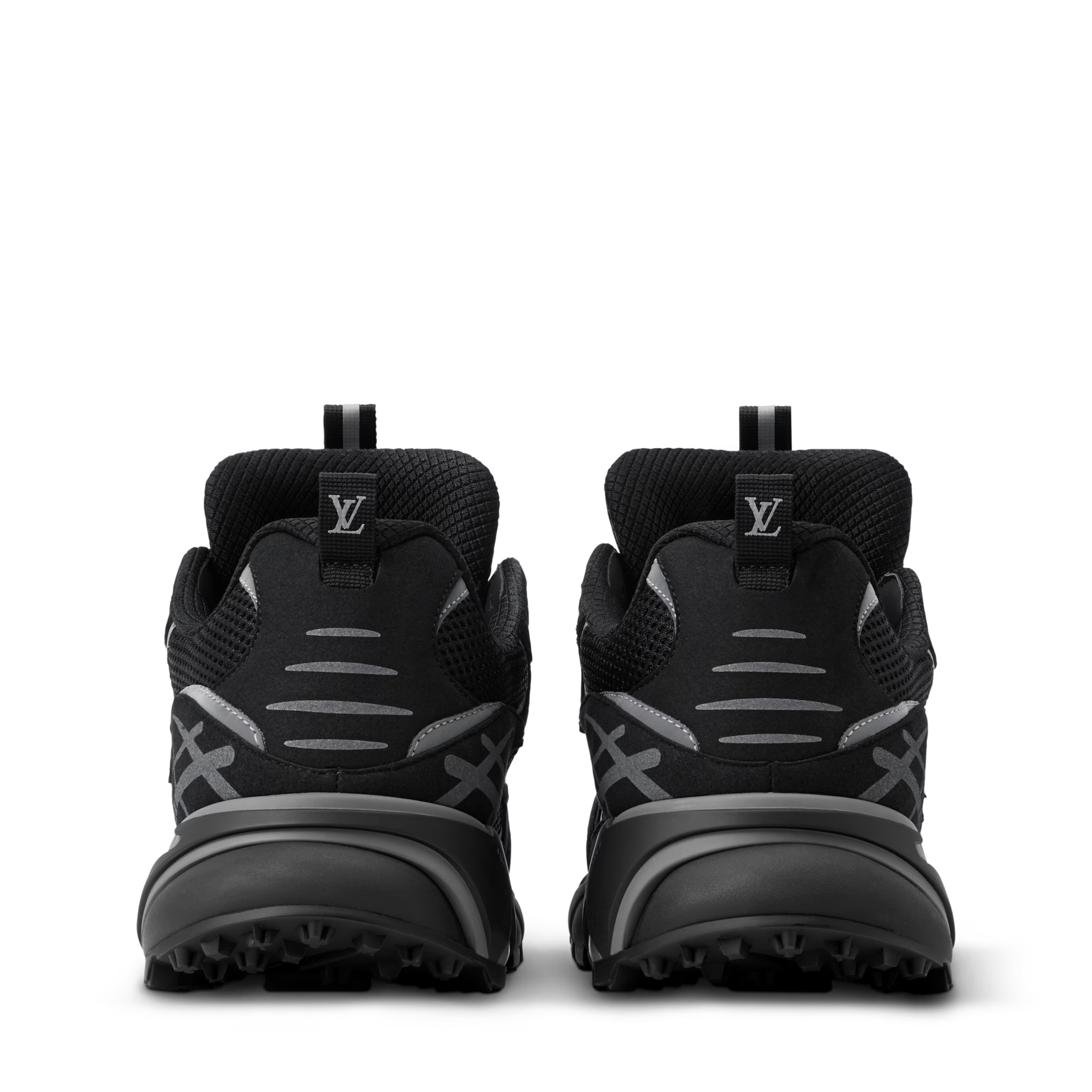 LV Tatic Runner Trainers