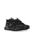 LV Tatic Runner Trainers
