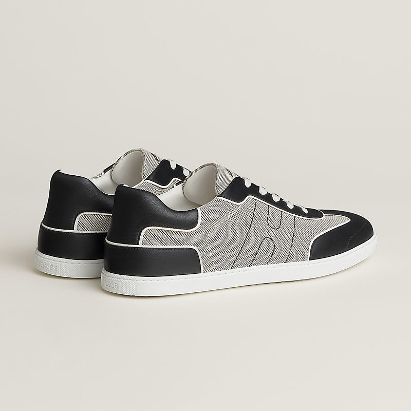 Match sneaker